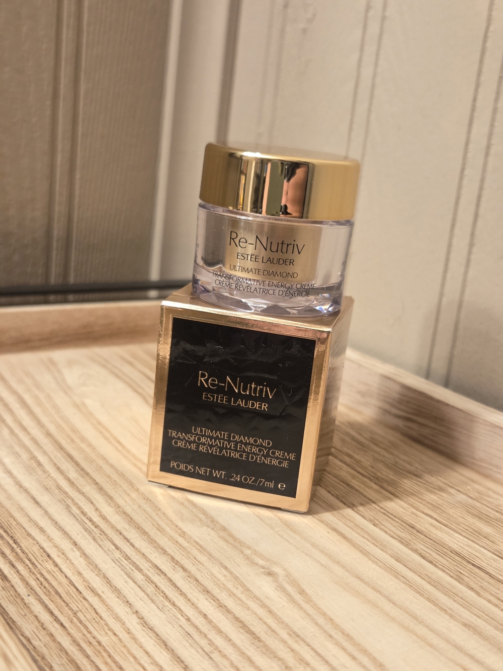 Estee Lauder Re-Nutriv Ultimate Diamond Transformative Energy Crème, 7ml, 0.24oz - Picture 9 of 10
